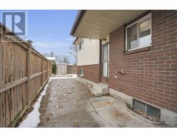 214 PORTSMOUTH CRESCENT E - 34