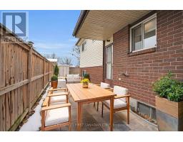 214 PORTSMOUTH CRESCENT E - 35