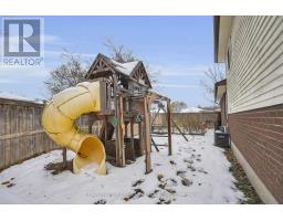 214 PORTSMOUTH CRESCENT E - 39