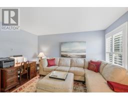 56 - 50 FIDDLERS GREEN ROAD - 17