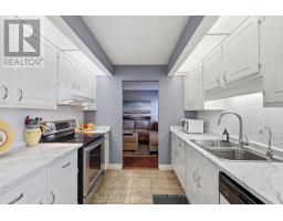 56 - 50 FIDDLERS GREEN ROAD - 22