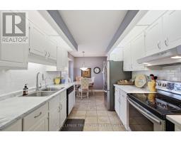 56 - 50 FIDDLERS GREEN ROAD - 23