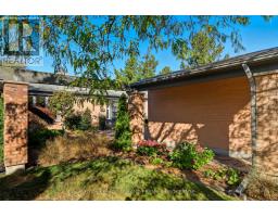 56 - 50 FIDDLERS GREEN ROAD - 40