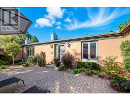 56 - 50 FIDDLERS GREEN ROAD - 5