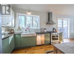 39349 FINGAL LINE - 11