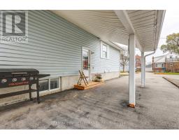 10 CEDAR STREET - 16