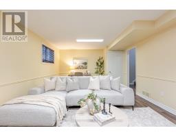 29 NOTTINGHILL CRESCENT - 24