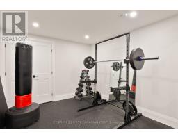 8848 WALKER ROAD - 33