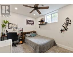 8848 WALKER ROAD - 35