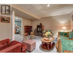 549 WELLINGTON STREET - 37