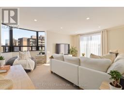 502 - 75 HUXLEY STREET - 10