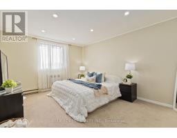 502 - 75 HUXLEY STREET - 35