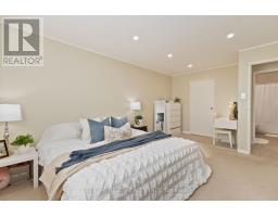 502 - 75 HUXLEY STREET - 36