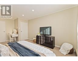 502 - 75 HUXLEY STREET - 38