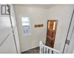 64 MACKAY AVENUE - 28