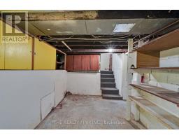 64 MACKAY AVENUE - 30