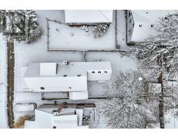 64 MACKAY AVENUE - 42