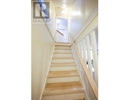 552 ADELAIDE STREET N - 17