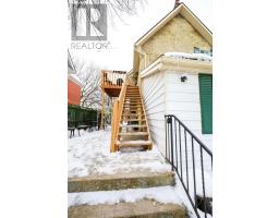 552 ADELAIDE STREET N - 22