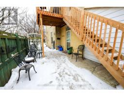 552 ADELAIDE STREET N - 7