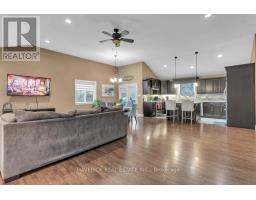 474 KING STREET W - 5