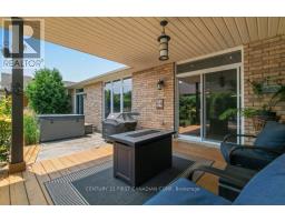 19 ST.ANDREWS DRIVE - 33