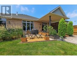 19 ST.ANDREWS DRIVE - 34