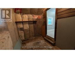 8516 TOWNSEND LINE - 21