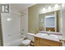 66 - 250 NORTH CENTRE ROAD - 19