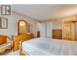 66 - 250 NORTH CENTRE ROAD - 25