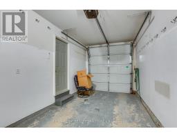 66 - 250 NORTH CENTRE ROAD - 43