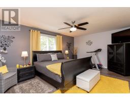 53 AUGUSTA CRESCENT - 17