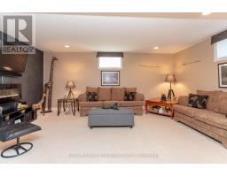 53 AUGUSTA CRESCENT - 26