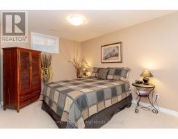 53 AUGUSTA CRESCENT - 33