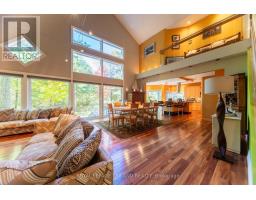 10016 THE TRAIL - 20