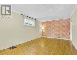 42 BRISCOE STREET E - 16