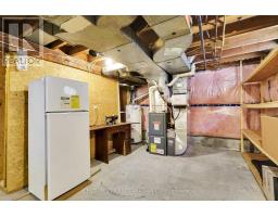 42 BRISCOE STREET E - 33