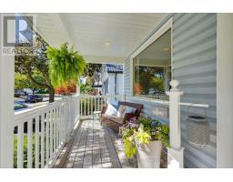 42 BRISCOE STREET E - 4