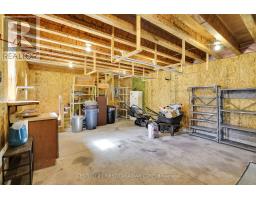 42 BRISCOE STREET E - 41