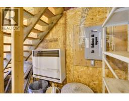 42 BRISCOE STREET E - 42