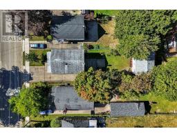 42 BRISCOE STREET E - 44