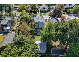 42 BRISCOE STREET E - 47