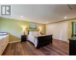 2 GROSVENOR STREET - 17