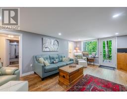 2 GROSVENOR STREET - 23