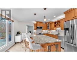 924 FARNHAM ROAD - 10