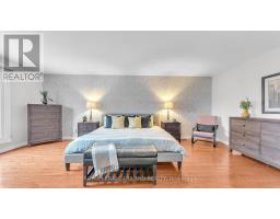 924 FARNHAM ROAD - 21