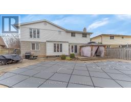 924 FARNHAM ROAD - 39