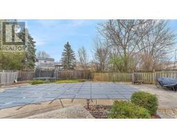 924 FARNHAM ROAD - 43