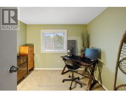 67 - 1990 WAVELL STREET - 19