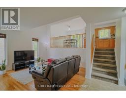 835 SANDCHERRY STREET - 19